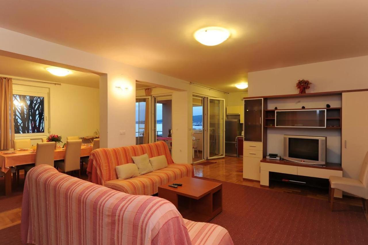 Villa Fontana 2 Sukošan Екстериор снимка